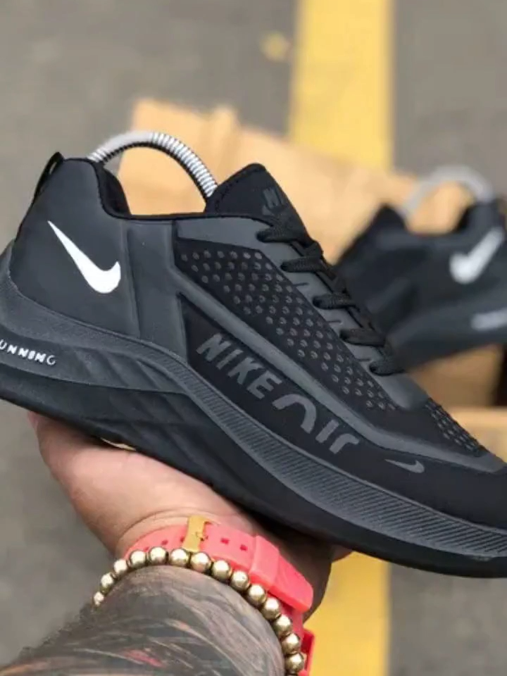 🔥​ ¿Listo para elevar tu entrenamiento de running? https://tiendacolombiaok.myshopify.com/products/nike-air-running-full-negro #Running #nike #entrenar