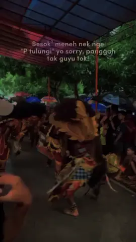 Jaman saiki konco di tulung malah mentung ngono po?🤭 . . #jaranan #jarankepangtemanggung #jaranantemanggungan  #fyp #foryou #xyzbca #masukberanda #soundviral #barongankendal #capcut #storywa #kendalstory #budayajawa #fypシ 