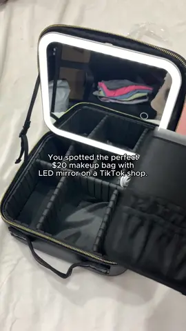 I know you need this🥰#ledmirrormakeupbag #makeupbag #makeupbagorganization #makeupcase #makeupbagwithmirror #tiktokshopblackfriday #tiktokshopspringsale #travelmakeupbag 