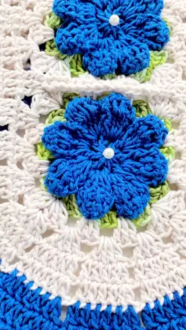 Jogo de banheiro Yara . . . . . . . . . . #crochet #crochetersoftiktok #crochettiktok #crochettok #crochettutorial #crocheting #crochetaddiction #artesanato #feitoamao #feitocomamor #barbante 
