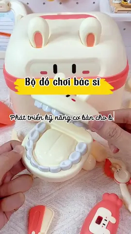 Bé sẽ được làm quen với các thiết bị y tế, bé sẽ không còn sợ hãi khi đến bệnh viện nữa ##dochoinhapvai##dochoibacsi##dochoibacsikhamrang##belambacsi
