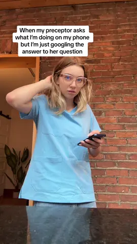 No I don’t the know the action peak of a rare medication I’ve never heard of   Scrubs: BLEU CLASSIQUE @Garde-Malade use code NURSEVIRG10 for 10% off🥰 #nursingstudent #hospitallife #nursesoftiktok #nursingschool #nursing 