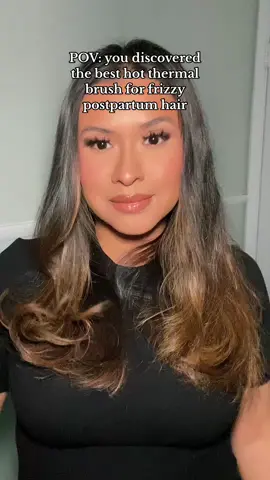 A hot thermal brush just hits different! It’s quiet, heats up in less then 50 seconds, & the brush didn’t tangle up my hair 😮‍💨 #hotthermalbrush #hairstyle #blowout #manebymaneaddicts @Mane Sustainable Haircare #hairtok #hairtutorial #mediumhair #frizzyhair 