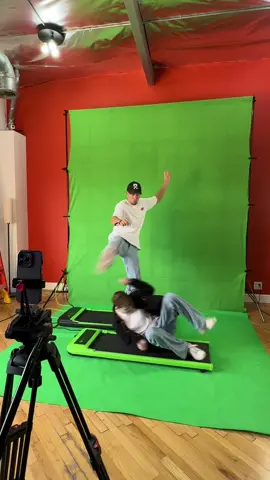 The leg kick is crazy 💀 @Merrick #usher #dance #yeah