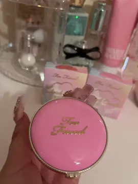 Baby Pink Blush☁️💓 #toofaced #toofacedcloudcrushblush #blush #trending #fyp #pink #girlythings #foryou #foryoupage 