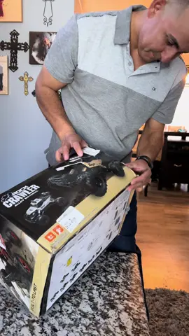 Su sueño cuando era niño 😅 #rccar #car #truck #rctruck #rc #husband #remotecontrol 