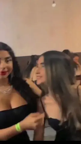 #CapCut #mujeres #besandose #soldadosmexicanos #militar #marina #fypシ゚viral #parati #100% #sigueme_para_mas_videos_asi #tips 