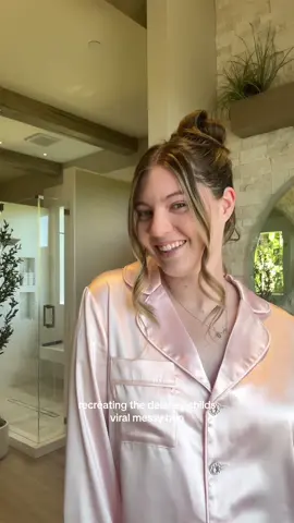 Recreating the viral messy bun from @Delaney Childs 🩷 #messybun #easyhairstyles #hairstyle 