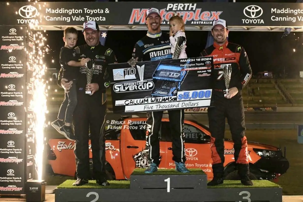 🏆CALLUM WILLIAMSON TAKES THE WIN! 🏁at the Maddington Toyota Sprintcar Series last night at Perth Motorplex. Kris Coyle came in 🥈2nd and Daniel Harding in 🥉3rd well done from all of us at Maddington Toyota. 🍾🏎 #canningvaletoyota #maddingtontoyotasprintcars #maddingtontoyotasprincarseries #perthmotorplex #perthmotorplexspeedway #waspeedway #fyp #SprintcarSensation #RacingFever #GetReadyToRumble #perthevents #perthracing #perthcars #fypシ゚ #nightthundertv #williamsonmotors #mergermotorsport