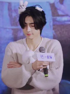 because of dental treatment his cheek is still swollen 🥺 sunghoon look so cute but i also worried about him 😭😭 cr. wendy, Cherishyou1208, brokenicebluerose_  #sunghoon #enhypen #fyp 