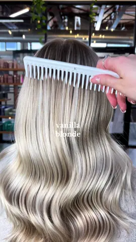 FORMULA: 9p, 9gi, splash of 9aa Redken shades Eq✨  #brightblondeformula #blondeformula #shadeseq #blondes #babylights #redken #blonde #blondehair @Redken 