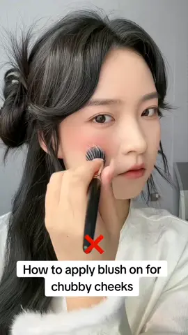 how to apply blush on for chubby cheeks, don't forget to save this tips 😊 #tips #makeup #blushon #fyp 