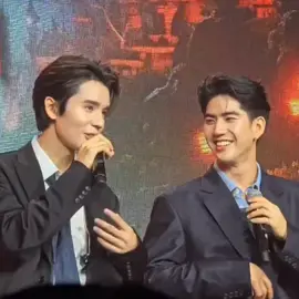 พี่หมอพูดแบบนี้.กรี้ดลั่นบ้านเลยนะ..น้องซีไม่ได้เรียนหมอจริงนิ....#CapCut #จิมมี่จิตรพล💜💙ซีทวินันท์ #jimmyyjp_ #sea_tawinan🌊 #งั้มงั้ม #jimmysea #จิมมี่ซี 