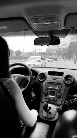 “Hi vọng em sẽ gặp đc một người khiến em mỗi ngày đều cảm thấy vui vẻ, biết được tôm không có vỏ, cá không có xương và thời tiết chỉ có mùa ấm áp” #trending #xuhuong #viral #tamtrang 