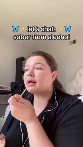 shoutout to @Bailey for being a huge support during this entire new chapter of my life alcohol-free 🫂 #fyp #foryoupage #sober #soberlife #soberfromdrinking #noalcohol #sandiego #curvy #curvymodel #plussize #plussizetiktok #letschat 