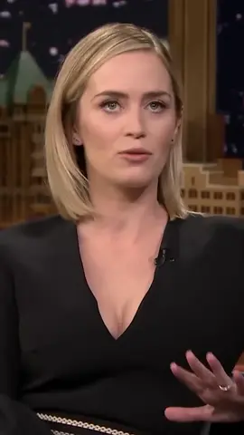 #EmilyBlunt 's kids prefer American accent 😅 #johnkrasinski #screenwriting #screenwriter #screenplay #fyp #shorts #filmtok #author #writer #movies #film 