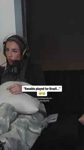Ask a girl who doesn’t watch football these questions & these are the answers you’ll get😭🤣 #fyp #itsnisrin #kalokachar #sadlyrelatable #sadlyrelatablepodcast #nisrinkachar #podcast #sadlyrelatablefamily #football #manchesterunited #liverpool #footballtiktok #cristianoronaldo #messi 