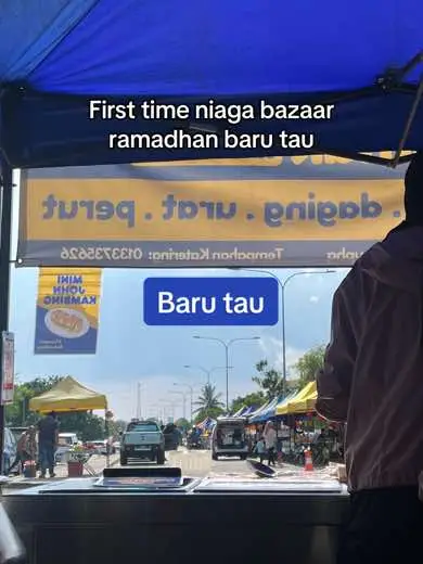 Tak pernah dalam fikiran nak berniaga kat bazaar. Kita biasa kerja ofis, tiba kene turun padang panggil customer beli sup. Layan je pengalaman kehidupan 😄 Btw Brader Sup kat bazaar ramadhan Taman Melewar, Gombak. Hari-hari bulan Ramadhan ni, 4.30 petang sampai habis.  Jemput singgah! 😊 #kongsibersama #bazaarramadhan #menuberbuka #supmamak #supgombak #makangombak #supkambing #supuratketing #batucaves #gombak #ramadhan #bukapuasa 