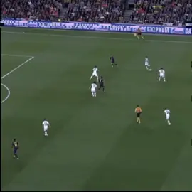 Messi deixou #boateng no chão por cobertura que golaçooooo #messigoat👑 #barcelonafc 