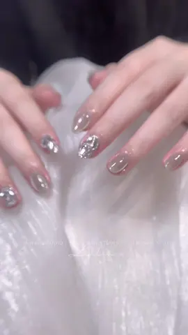 Mẫu nail móng ngắn mắt mèo đính đá đơn giản mà vẫn xinh, sang, chíu chíu lắm nhaaa  ———————————————          𝗟𝗶𝗹𝗹𝗶𝗮 𝗡𝗮𝗶𝗹 𝗦𝘁𝘂𝗱𝗶𝗼    NHẬN ĐÀO TẠO NGHỀ. #lillianailstudio #chamsocmong #nailxinh #nail #nails #naildesign #chagotchan  #nailsmagazine #nailsfashion #nailsalon #nailHaNoi #naildep2024 #tiemnaildepHanoi  #nailkorea #nailroom #nailtaiwan #daynghenail #네일 #네일아트 #젤네일 #네일스타그램 #nailbox #xuhuong #viral #bienhinhnails #nailthach #nailtrangguong #nailmatmeo #nailngoctrai
