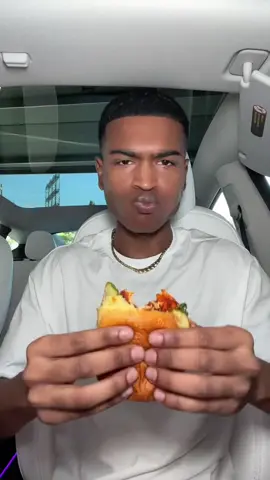 Monday with #daveshotchicken just hits different 🔥 #daveshotchickenreview #daveshotchickenmukbang #davessauce #spicychickensandwich #fyp #FoodTok #foodtiktok @Jayden Aj 