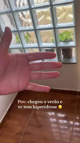 Parece que eu lavei a mão 🤡🤡#fyrpag #hiperidrosepalmar #hiperidrose #problemashiperidrose #fyrpag #tiktommedicos #fyrpag #trendviral #curiosidades #curiosidades #doencasraras #frasesemvideo #frases #frases #curiosidades 