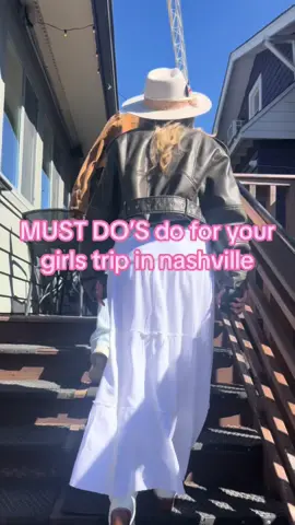are you headed to Nashville soon? These are a MUST when you are visiting!! #nashville #nashvilletn #broadwaystreet #girlstrip #bachelorette #girlsnight 