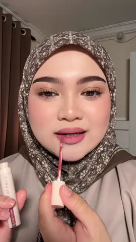 you guys dah try ka warna baru ni omo omooo