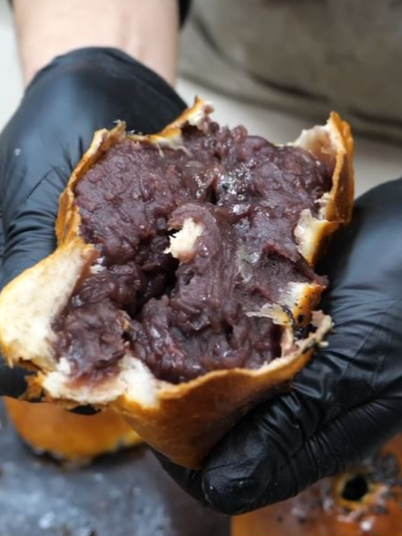 BELOVED RED BEAN PASTE BREAD, A DAILY SELL-OUT SUCCESS