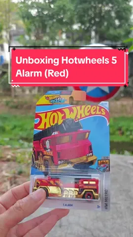 Unboxing Hotwheels 5 Alarm (Red) #yologais🤙🏿 #mainananak #kidstok #unboxingtoys #unboxingtoy #hotwheelsmalaysia #hotwheelscollections #hotwheelscollector #diecastcollectors #hotwheels 