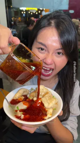 . CUANKI CEP BEWOK . ASLI BIKINAN TETEH DAN AA GARUT 🥰🔥 . Suksesnya @cuankicepbewok.official emang ga main2 yaah, cabangnya di Malang ajaa udah ada 2! Yg skg mereka buka di jl. Dewandaru. Emang kalo jualan mentingin kualitas tuhh pasti sukses! 🔥🔥 Cuankinya mantep, sedep, apalagi baso babuynya beuhhhh ada isian jando di dalemnya guys 🥰🥰 Kalo kesini jgn lupa cobain mie hokcay dan cirengnya, bumbu micinnya josss ala sunda, lebihh nonjok, tapi enak hihihi. Kalian cobain yukkkk! . 📍Cuanki Cep Bewok Jl. Dewandaru No. 01, Lowokwaru, Malang 🔎 @Cuanki Viral  ✅ HALAL . #kuliner1menit #fyp 