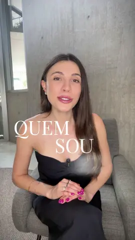 Quem sou eu?  Um dos vídeos que você precisa ter no seu perfil. É onde você tem a oportunidade de falar um pouco sobre você, seus objetivos, seu trabalho… é onde você tem a oportunidade de criar mais conexão e identificação. • Mantenha atualizado! Sejam bem-vindos ✨ #quemsoueu #mktmedico #perfilprofissional #instagramdicas #dicasdoinstagram