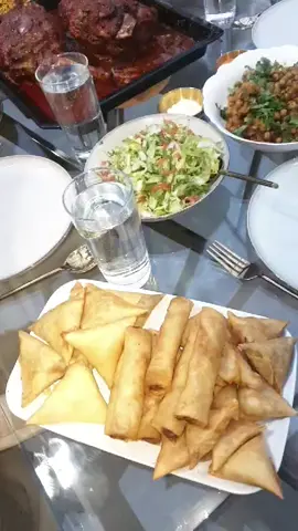 Special Iftar at the Brother in law's new 🏠. #MashAllah #Beautiful #house #special #food #iftar #uk #bd #manchester . 