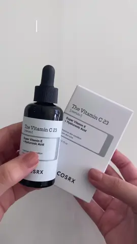 The Vitamin C 23 de COSRX🍋💧✨  Si quieres una piel luminosa, hidratada y uniforme, ¡este serum es para ti! 🤩🫶🏻 #vitaminc #cosrx #kbeauty #serum #skincare #vitaminac #skin #korean #corea #cuidadodelapiel 