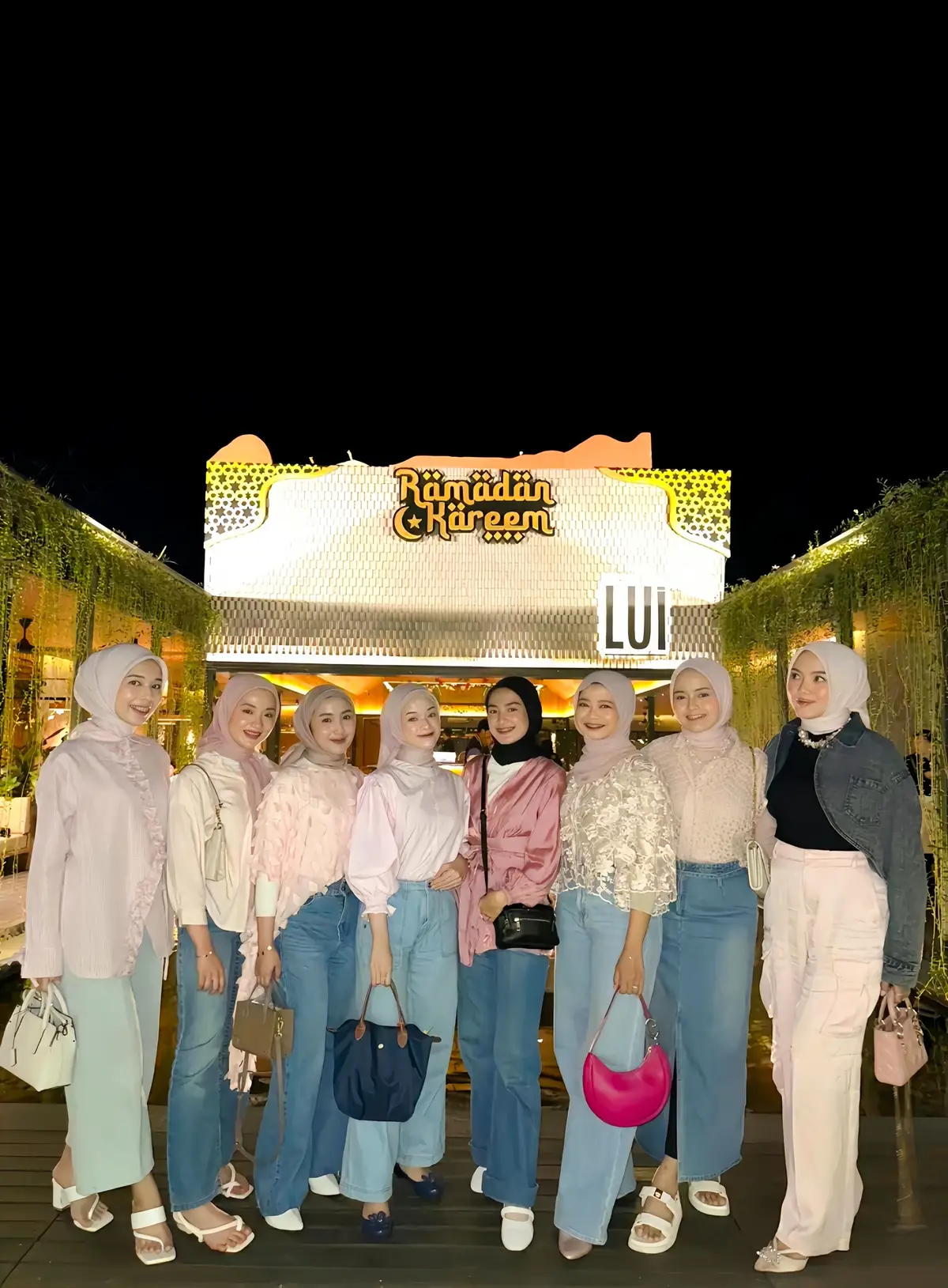 Tema bukber kali ini pink jeans💓🌸✨ #bukber #fypシ #fyp #bukberbarengtemen 