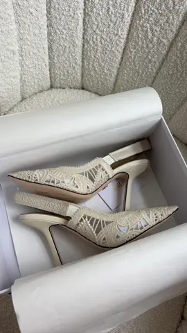perfect bridal heels? 🕊️ seller in bio  #diorslingback #bridal #weddingtok #bridalshoes #whiteheels #embroidered 
