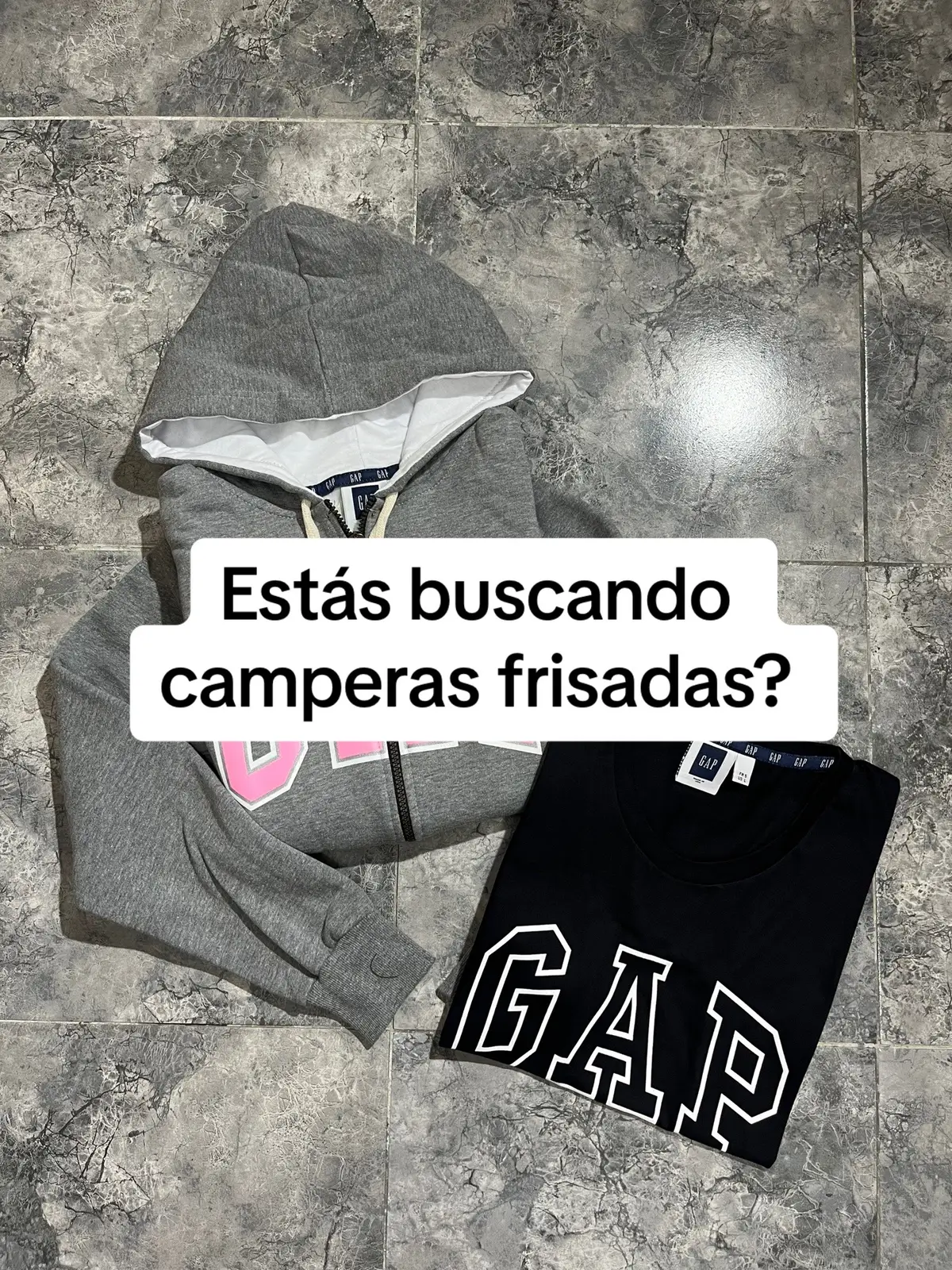 Campera GAP | Remera GAP  Disponible del talle S al XXL  Seguinos en ig: gerlen_ind  #fypシ゚viral #camperagap #remeragap #indumentaruiafemenina #urbano #abrigo #viral #emprendimiento 