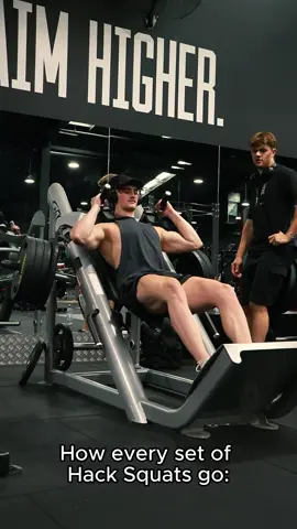 How every set of Hack Squats go 😅