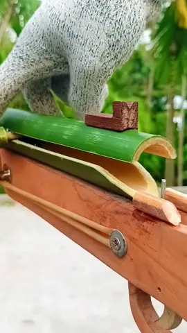 wonderful Bamboo Craft #Slingshots #DIY #Bamboo 