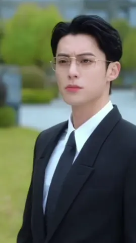ceo2 tampan❤️#dylanwang #chenxingxu #louyunxi #onlyforlove #myboss #loveissweet #dracin#aktorchina #fypシ #fyp 