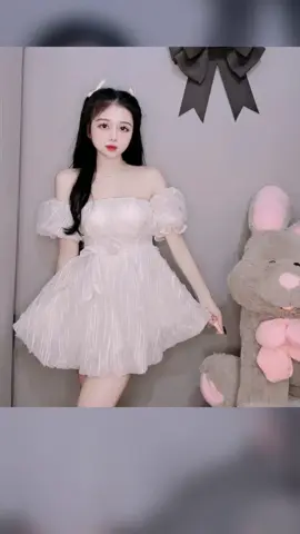 Váy Trễ Vai Eo Nơ Hoa Nổi (ảnh thật) Trơn Thông thường có giá dưới 300.000₫ #muataitiktok #tiktokshop #xuhuongtiktok 