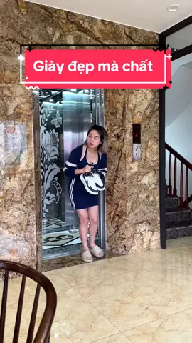 Anh chị em vào giỏ hàng chọn size giày nhé, số lượng còn ít tranh thủ ạ , nhớ áp voucher vào nha #giaynam #xuhuong 