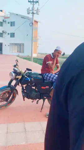 https://vt.tiktok.com/ZSFuvvgQ6/