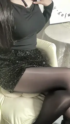 #ThanhThoiLuotTet #xuhuong #trending #trend #setdoxinh #váyxinh #viral #mỗingàymộtoutfit #tết2024 #outfits 