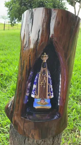 Oratório rústico de Nossa Senhora Aparecida ⛪️🙏.                                       #nossasenhora #nossasenhoraaparecida #fé #wood #fy #fyp #foryou #Deus #catolicos #artesanato #jesus 