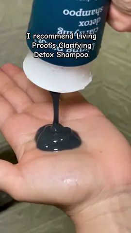 #gifted_by_livingproof  Este Detox shampoo es genial para limpiar el cuero cabello a profundidad sin ser agresivo @Living Proof, Inc.  #livingproofinc #detoxshampoo #shampoo #hairtok #haircareroutine #hairroutine 
