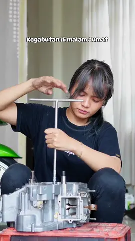 Gabut bongkar mesin motor - Antara Kunci L, Kunci T dan Kunci Pas, Mekanik Tiktok & Peralatan Mekanik Motor / Mobil #anakmotor #sinematikmotor #mekaniktiktok #cinematicmotor 