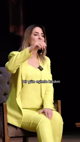 Sonuna kadar katılıyorum 👏🏻👏🏻👏🏻 Çok şükür ki ben de böyle yetiştirildim 🙏🏻Peki ya siz ne düşünüyorsunuz bu konuda? Ağzınıza, yüreğinize sağlık @dilekcesur_ 🙏🏻💐 . . . . . . . . . . . #aile #sır #dilekcesur #faydalıbilgiler #ailearasında #es #olmak #ailebağları #viralreels #keşfet 