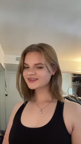 Went back to the ole root color #fyp #foryoipage #hairtransformation #transition #hairtransition #dirtyblonde #darkhair #blondetobrunette #blonde #blond #bleachinghair #healthyhair #hairchange #dyinghairathome #boxdye #wella 