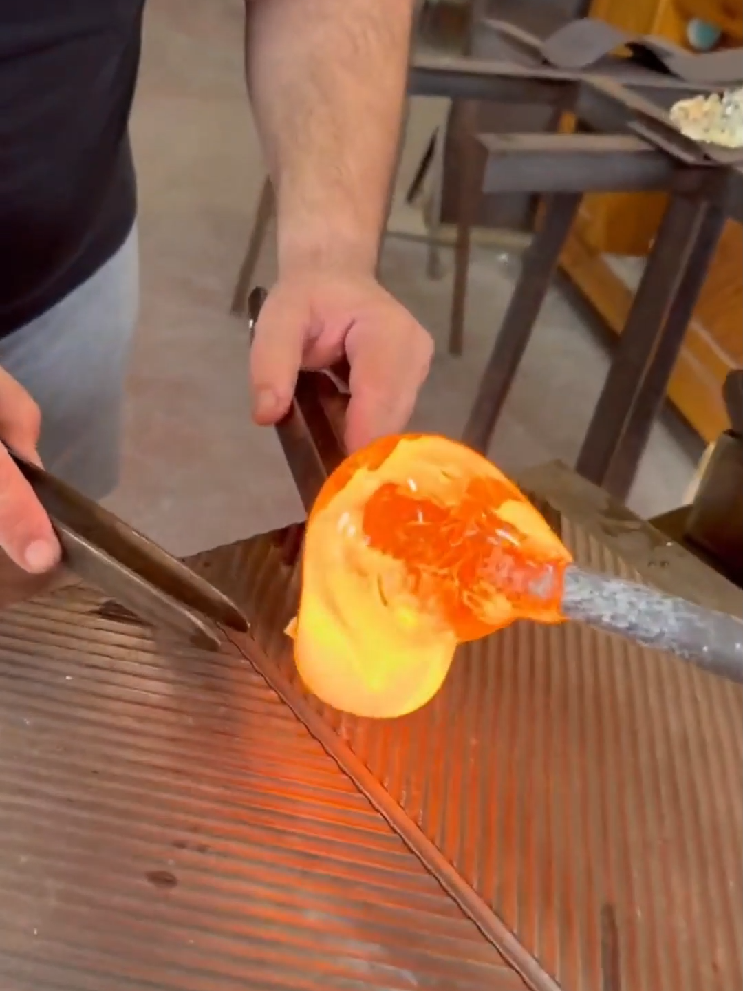 Le processus de fabrication du verre en fusion #artisanat #viedartiste #glasswork #sylcom